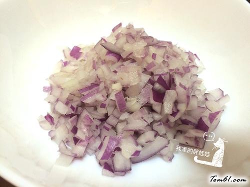 【西红柿洋葱沙拉】