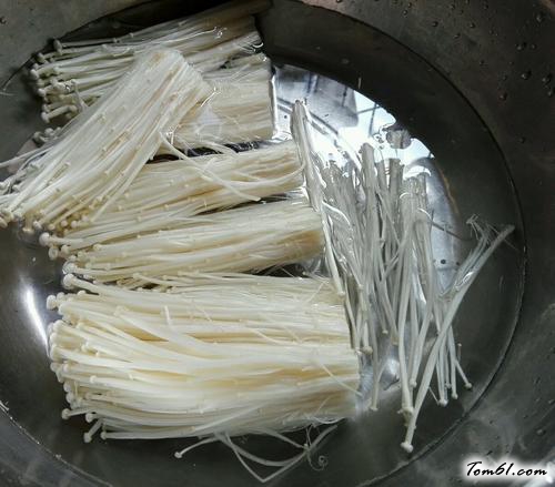 【凉拌金针菇】