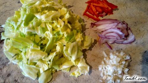 【凉拌卷心菜】