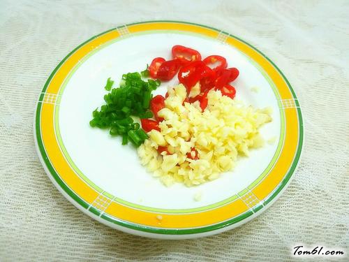 【黄瓜拌木耳】