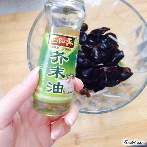 【芥末凉拌黑木耳】