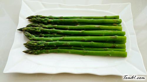 【油淋芦笋】
