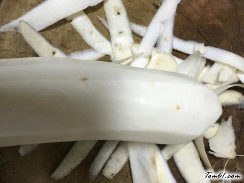 【酱香萝卜片】