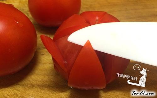 【西红柿洋葱沙拉】