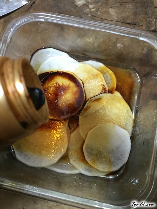 【酱香萝卜片】