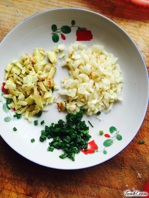 【凉拌西葫芦】