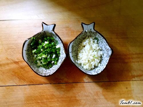 【剁椒拌藕片】