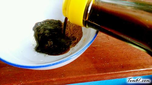 【双耳拌皮蛋】