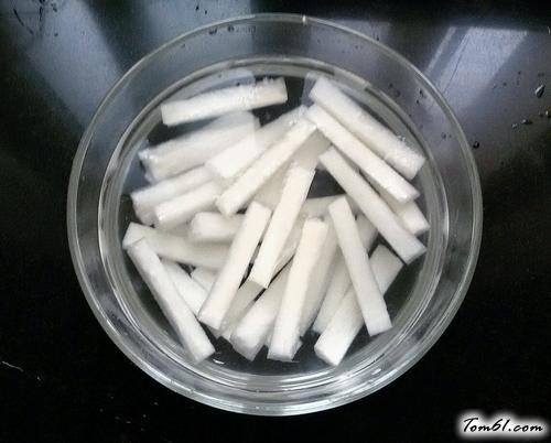 【香辣萝卜条】