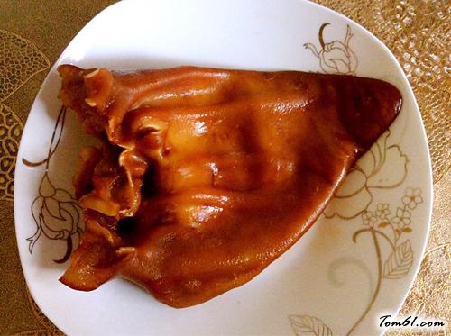 【猪耳拌黄瓜】