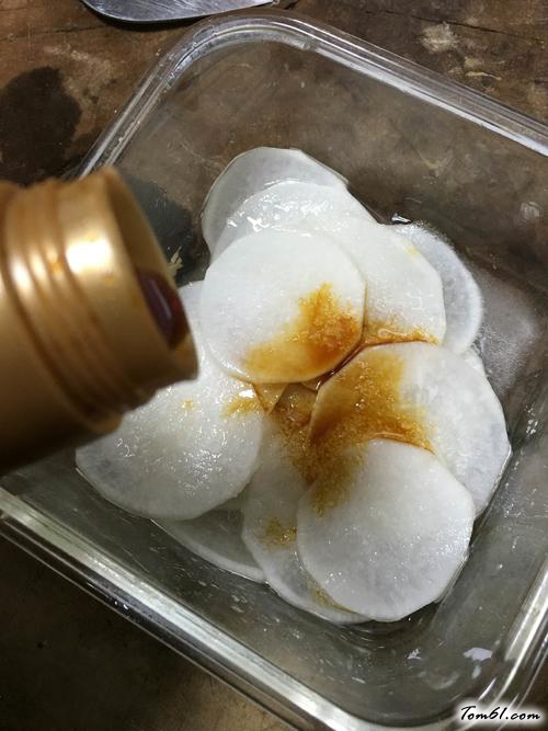 【酱香萝卜片】