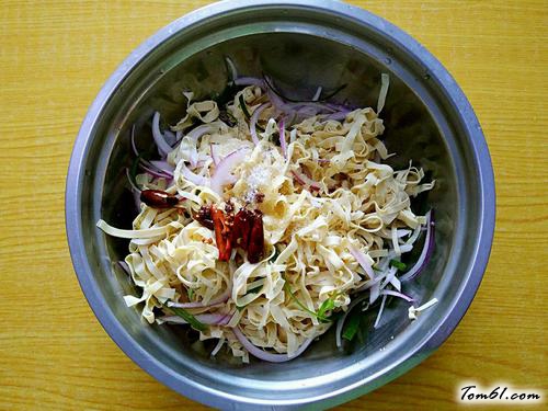 【葱香干豆腐】