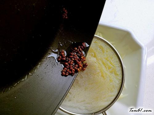 【炝拌土豆丝】