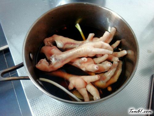 【卤鸡爪】