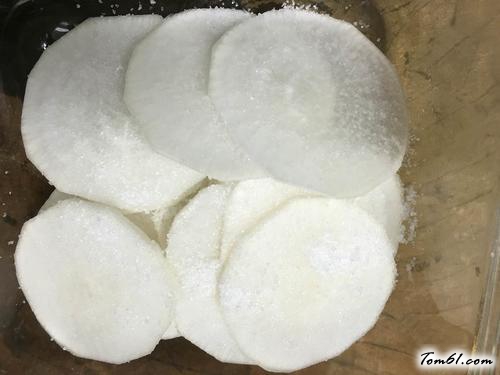 【酱香萝卜片】