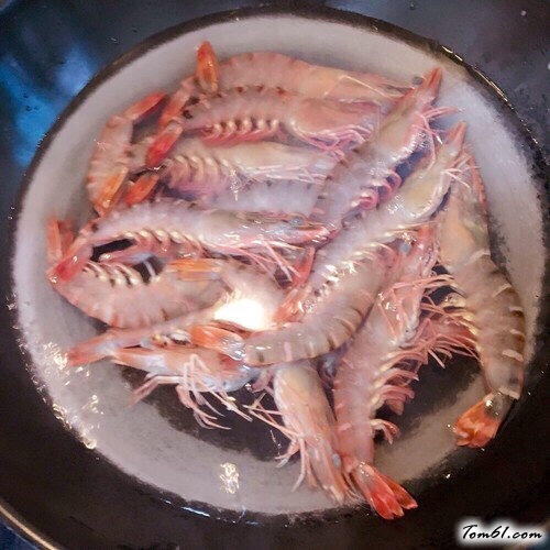 【白灼九节虾】