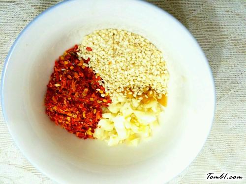 【凉拌香辣莲藕】