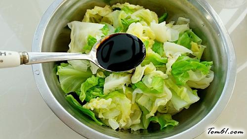 【凉拌手撕卷心菜】