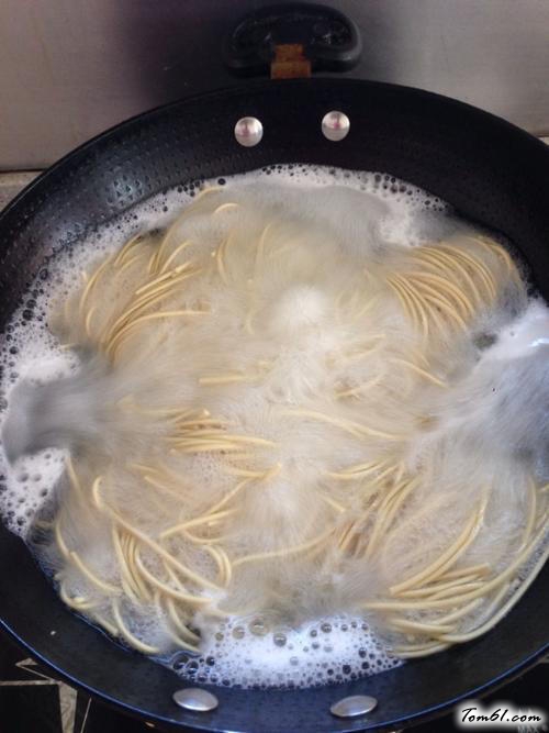 【秘制爽口凉面】