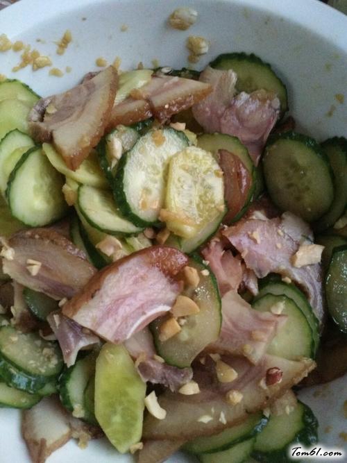 【凉拌青瓜猪头肉】