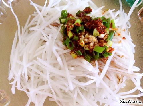 【酸辣白萝卜丝】