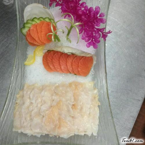 【象拔蚌刺身拼】