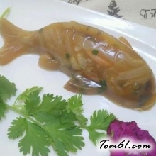 鲤鱼猪皮冻的做法