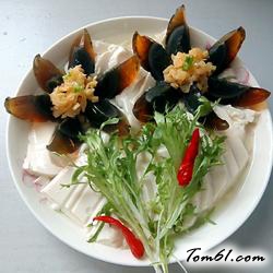 皮蛋拌豆腐的做法3