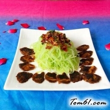 腊肠凉拌莴苣的做法