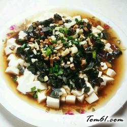 凉拌皮蛋豆腐的做法