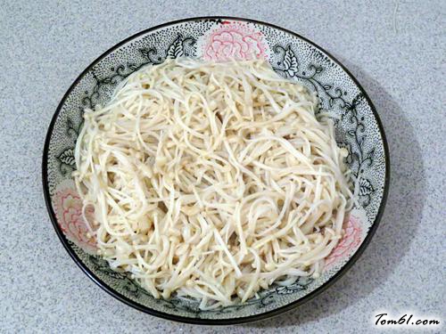 【凉拌金针菇】