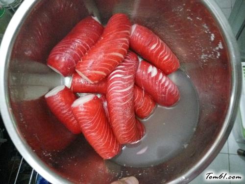 【蓑衣红萝卜】