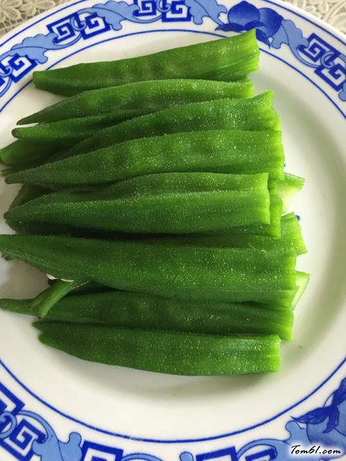 【凉拌秋葵(芥末味)】