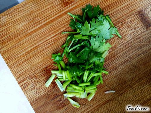 【凉拌洋葱木耳】