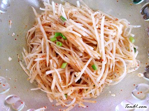 【酸辣白萝卜丝】