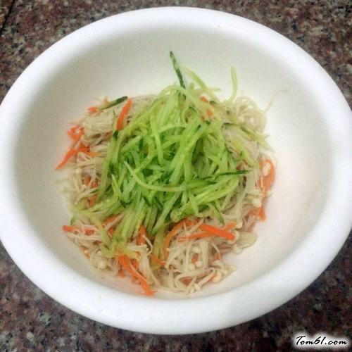 【凉拌金针菇】