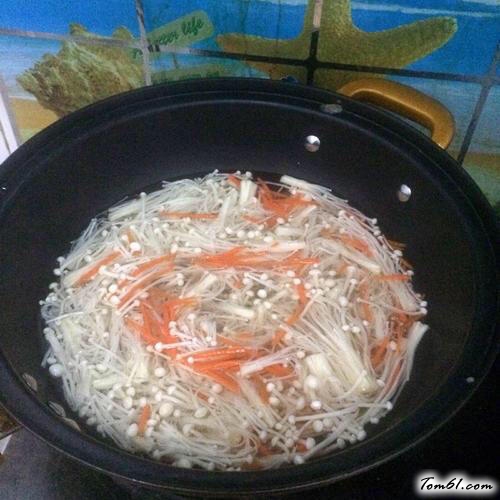 【凉拌金针菇】