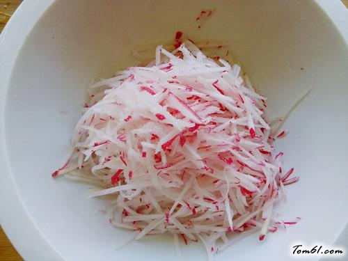 【糖醋红水萝卜】