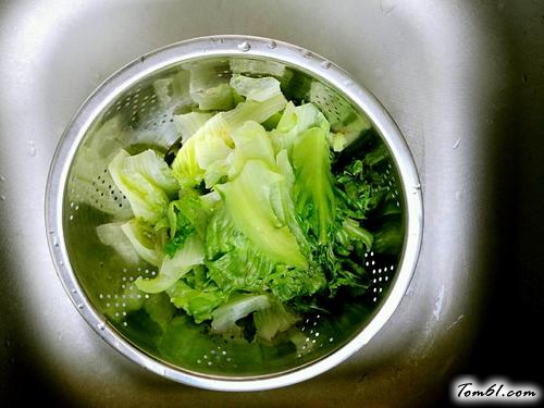 【麻酱拌生菜】