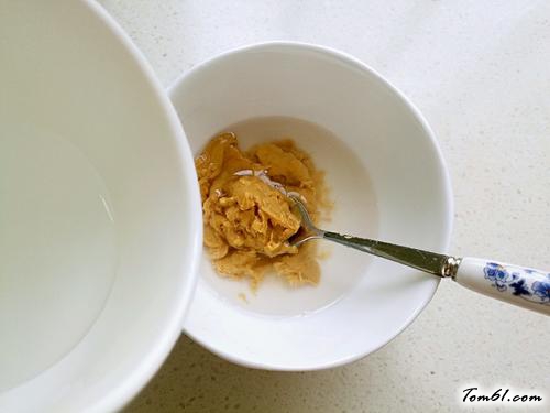 【麻酱拌生菜】