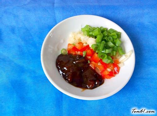 【腊肠凉拌莴苣】