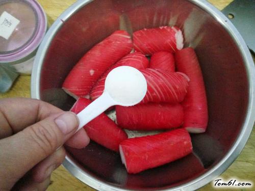 【蓑衣红萝卜】