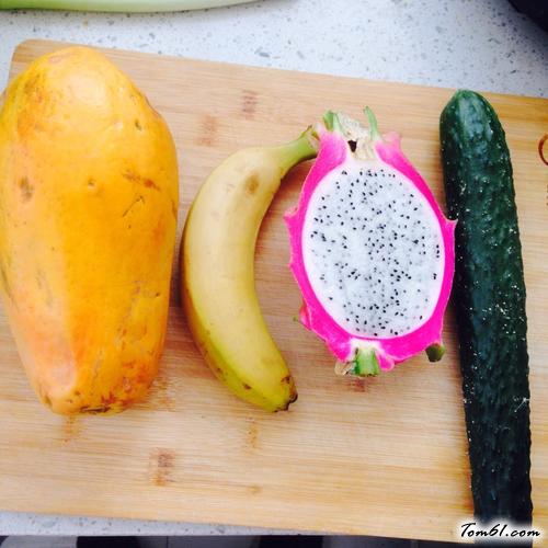 【玉米蔬菜水果什锦沙拉】