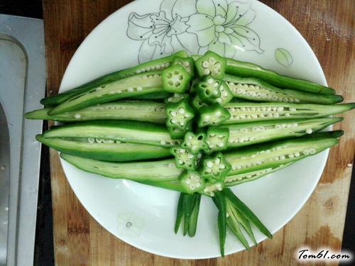 【虾仁炝秋葵】