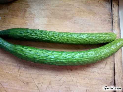 【凉拌花朵黄瓜】