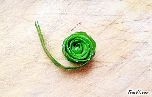 【凉拌花朵黄瓜】