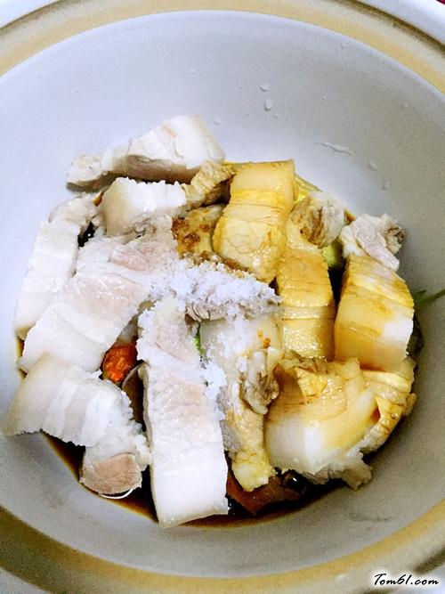 【五香卤五花肉】