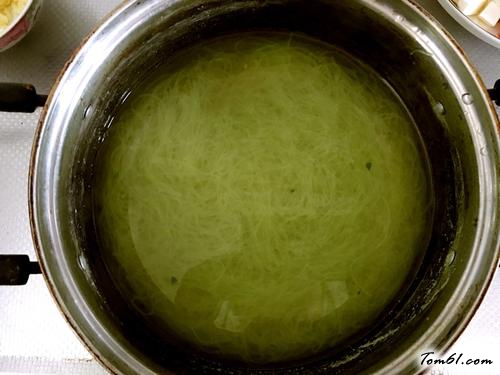 【椒油菠菜拌粉丝】