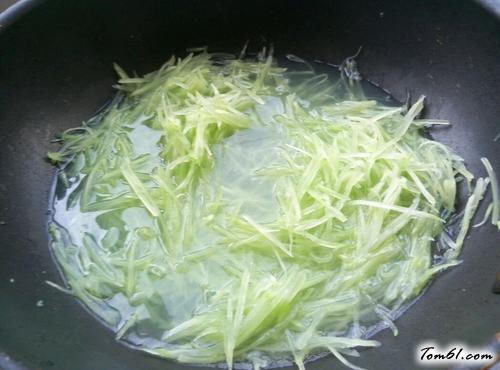 【腊肠凉拌莴苣】