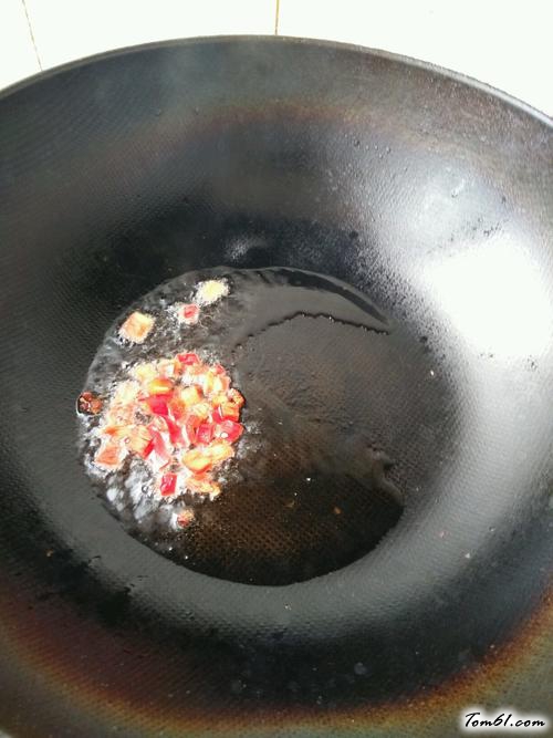 【油泼蒜泥茄条】